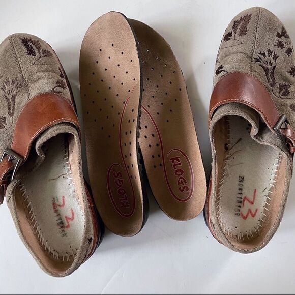 Klogs suede floral comfort clogs - Picture 11 of 11